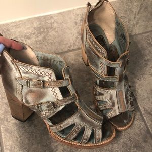 Wedge Sandler’s freebird